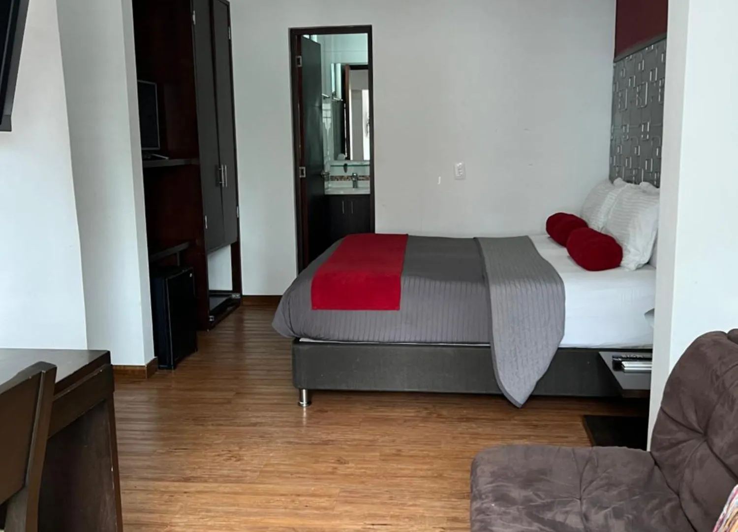 Hotel Florencia Plaza Медельин